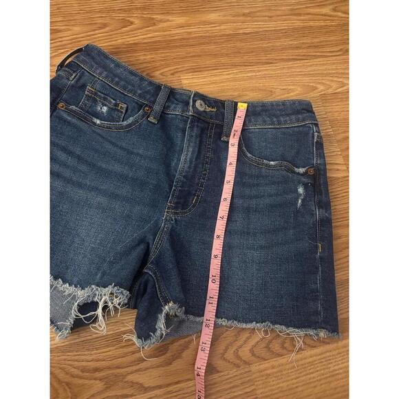 Old Navy High Rise OG Straight Jean Shorts Size 4 - Picture 4 of 7
